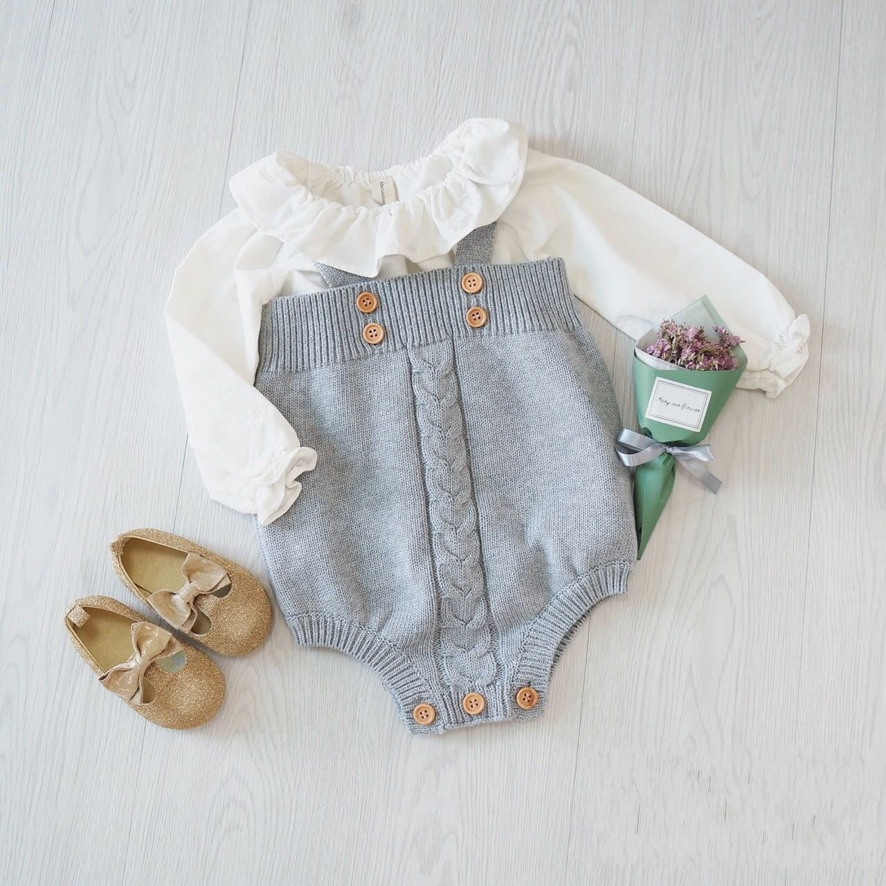 Cozy Knit Baby Romper – Cute Infant Bodysuit for Comfort